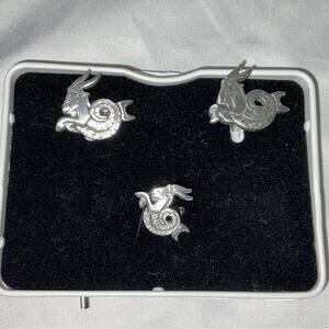 VTG SILVER TONE CAPRICORN CUFFLINKS & TIE CLIP ZODIAC JAN-DEC SEA GOAT SET/3